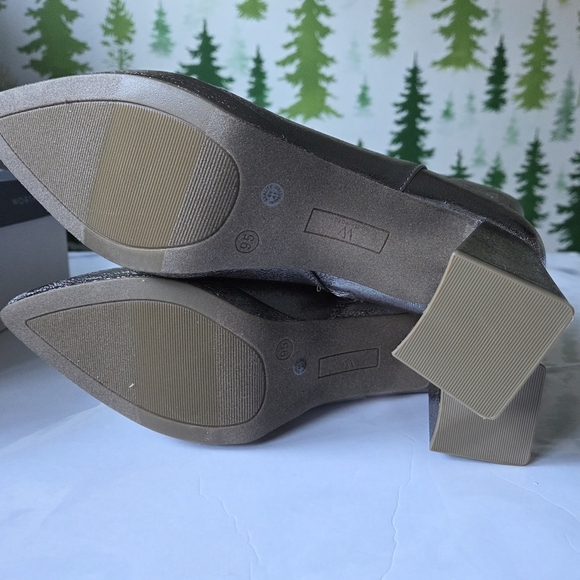 Worthington Bannow Flared Heel Booties - Picture 10 of 11